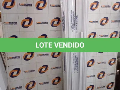 LOTE 559 - 01 PORTA SANFONADA EM PVC 2,10M X 0,06CM E OUTRA 2,10M X 0,72CM. (NO ESTADO) ATENÇÃO! FAZER A VISITAÇÃO ANTES DE ARREMATAR, NÃO SABEMOS SE FUNCIONA. LEILÃO NÃO TEM GARANTIA E NEM DEVOLUÇÃO, SUJEITO A POSSÍVEIS AVARIAS VISÍVEIS/OCULTAS E/OU AUSÊNCIA DE COMPONENTES.
