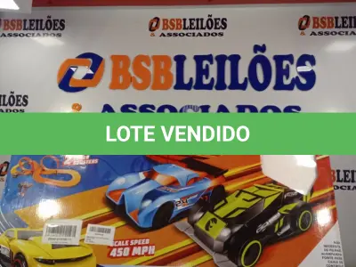 LOTE 382 - 01 PISTA HOTWHEELS. (NO ESTADO) ATENÇÃO! FAZER A VISITAÇÃO ANTES DE ARREMATAR, NÃO SABEMOS SE FUNCIONA. LEILÃO NÃO TEM GARANTIA E NEM DEVOLUÇÃO, SUJEITO A POSSÍVEIS AVARIAS VISÍVEIS/OCULTAS E/OU AUSÊNCIA DE COMPONENTES.