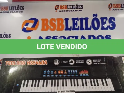 LOTE 424 - 01 TECLADO HS5460A. (NO ESTADO) ATENÇÃO! FAZER A VISITAÇÃO ANTES DE ARREMATAR, NÃO SABEMOS SE FUNCIONA. LEILÃO NÃO TEM GARANTIA E NEM DEVOLUÇÃO, SUJEITO A POSSÍVEIS AVARIAS VISÍVEIS/OCULTAS E/OU AUSÊNCIA DE COMPONENTES.