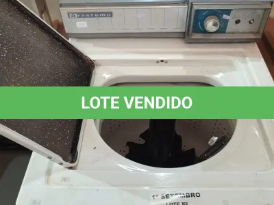 LOTE 525 - 01 LAVADORA DE ROUPAS MARCA BRASTEMP. (NO ESTADO) ATENÇÃO! FAZER A VISITAÇÃO ANTES DE ARREMATAR, NÃO SABEMOS SE FUNCIONA. LEILÃO NÃO TEM GARANTIA E NEM DEVOLUÇÃO, SUJEITO A POSSÍVEIS AVARIAS VISÍVEIS/OCULTAS E/OU AUSÊNCIA DE COMPONENTES.