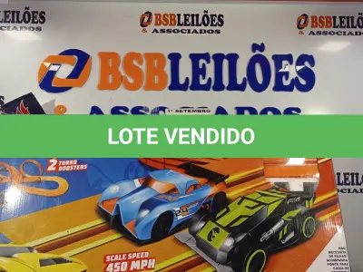LOTE 385 - 01 PISTA HOTWHEELS. (NO ESTADO) ATENÇÃO! FAZER A VISITAÇÃO ANTES DE ARREMATAR, NÃO SABEMOS SE FUNCIONA. LEILÃO NÃO TEM GARANTIA E NEM DEVOLUÇÃO, SUJEITO A POSSÍVEIS AVARIAS VISÍVEIS/OCULTAS E/OU AUSÊNCIA DE COMPONENTES.
