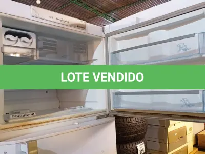 LOTE 274 - 01 GELADEIRA FROST FREE MARCA CONTINENTAL 220V. (NO ESTADO) ATENÇÃO! FAZER A VISITAÇÃO ANTES DE ARREMATAR, NÃO SABEMOS SE FUNCIONA. LEILÃO NÃO TEM GARANTIA E NEM DEVOLUÇÃO, SUJEITO A POSSÍVEIS AVARIAS VISÍVEIS/OCULTAS E/OU AUSÊNCIA DE COMPONENTES.