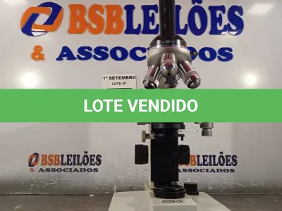 LOTE 476 - 01 MICROSCÓPIO. (NO ESTADO) ATENÇÃO! FAZER A VISITAÇÃO ANTES DE ARREMATAR, NÃO SABEMOS SE FUNCIONA. LEILÃO NÃO TEM GARANTIA E NEM DEVOLUÇÃO, SUJEITO A POSSÍVEIS AVARIAS VISÍVEIS/OCULTAS E/OU AUSÊNCIA DE COMPONENTES.
