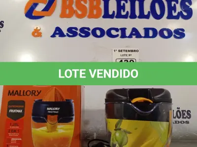 LOTE 439 - 01 ESPREMEDOR FRUITMAX MALLORY 1,20L DE CAPACIDADE 127V. (NO ESTADO) ATENÇÃO! FAZER A VISITAÇÃO ANTES DE ARREMATAR, NÃO SABEMOS SE FUNCIONA. LEILÃO NÃO TEM GARANTIA E NEM DEVOLUÇÃO, SUJEITO A POSSÍVEIS AVARIAS VISÍVEIS/OCULTAS E/OU AUSÊNCIA DE COMPONENTES.
