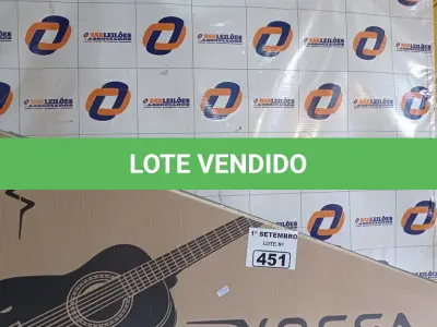 LOTE 451 - 01 VIOLÃO KASHIMA. (NO ESTADO) ATENÇÃO! FAZER A VISITAÇÃO ANTES DE ARREMATAR, NÃO SABEMOS SE FUNCIONA. LEILÃO NÃO TEM GARANTIA E NEM DEVOLUÇÃO, SUJEITO A POSSÍVEIS AVARIAS VISÍVEIS/OCULTAS E/OU AUSÊNCIA DE COMPONENTES.