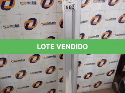 LOTE 582 - 01 LOTE COM VÁRIAS RÉGUAS EM ALUMÍNIO. (NO ESTADO) ATENÇÃO! FAZER A VISITAÇÃO ANTES DE ARREMATAR, NÃO SABEMOS SE FUNCIONA. LEILÃO NÃO TEM GARANTIA E NEM DEVOLUÇÃO, SUJEITO A POSSÍVEIS AVARIAS VISÍVEIS/OCULTAS E/OU AUSÊNCIA DE COMPONENTES.