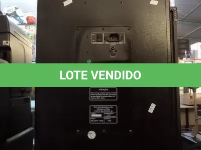 LOTE 466 - 01 CAIXA DE SOM AMPLIFICADA MONDIAL. (NO ESTADO) ATENÇÃO! FAZER A VISITAÇÃO ANTES DE ARREMATAR, NÃO SABEMOS SE FUNCIONA. LEILÃO NÃO TEM GARANTIA E NEM DEVOLUÇÃO, SUJEITO A POSSÍVEIS AVARIAS VISÍVEIS/OCULTAS E/OU AUSÊNCIA DE COMPONENTES.