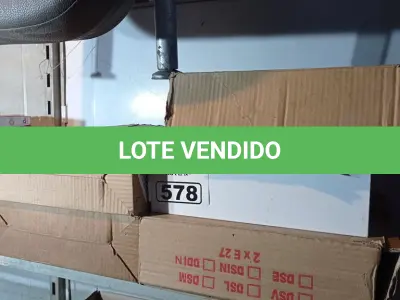 LOTE 578 - 05 LUMINÁRIAS QUADRADAS DE SOBREPOR. (NO ESTADO) ATENÇÃO! FAZER A VISITAÇÃO ANTES DE ARREMATAR, NÃO SABEMOS SE FUNCIONA. LEILÃO NÃO TEM GARANTIA E NEM DEVOLUÇÃO, SUJEITO A POSSÍVEIS AVARIAS VISÍVEIS/OCULTAS E/OU AUSÊNCIA DE COMPONENTES.