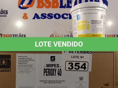 LOTE 354 - 01 CAIXA DE PEROXY 4D, DESINFETANTE HOSPITALAR PARA SUPERFÍCIES FIXAS E ARTIGOS NÃO CRÍTICOS COM 06 POTES CADA. (NO ESTADO) ATENÇÃO! FAZER A VISITAÇÃO ANTES DE ARREMATAR, NÃO SABEMOS SE FUNCIONA. LEILÃO NÃO TEM GARANTIA E NEM DEVOLUÇÃO, SUJEITO A POSSÍVEIS AVARIAS VISÍVEIS/OCULTAS E/OU AUSÊNCIA DE COMPONENTES.