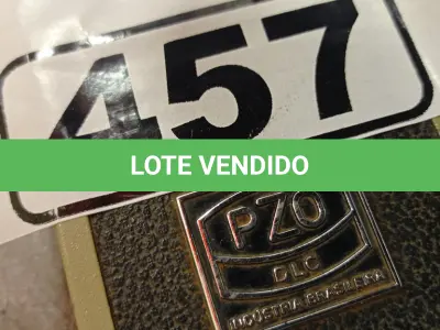 LOTE 457 - 01 MICROSCÓPIO. (NO ESTADO) ATENÇÃO! FAZER A VISITAÇÃO ANTES DE ARREMATAR, NÃO SABEMOS SE FUNCIONA. LEILÃO NÃO TEM GARANTIA E NEM DEVOLUÇÃO, SUJEITO A POSSÍVEIS AVARIAS VISÍVEIS/OCULTAS E/OU AUSÊNCIA DE COMPONENTES.