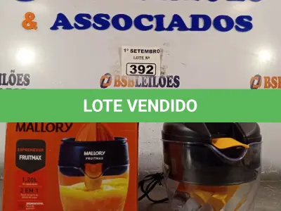 LOTE 392 - 01 ESPREMEDOR FRUITMAX MALLORY 1,20L DE CAPACIDADE 127V. (NO ESTADO) ATENÇÃO! FAZER A VISITAÇÃO ANTES DE ARREMATAR, NÃO SABEMOS SE FUNCIONA. LEILÃO NÃO TEM GARANTIA E NEM DEVOLUÇÃO, SUJEITO A POSSÍVEIS AVARIAS VISÍVEIS/OCULTAS E/OU AUSÊNCIA DE COMPONENTES.