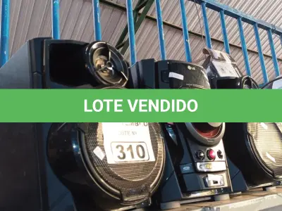 LOTE 310 - 01 APARELHO DE SOM 3X1 MARCA LG. (NO ESTADO) ATENÇÃO! FAZER A VISITAÇÃO ANTES DE ARREMATAR, NÃO SABEMOS SE FUNCIONA. LEILÃO NÃO TEM GARANTIA E NEM DEVOLUÇÃO, SUJEITO A POSSÍVEIS AVARIAS VISÍVEIS/OCULTAS E/OU AUSÊNCIA DE COMPONENTES.