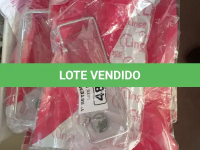LOTE 486 - 06 PRATELEIRAS PORTAM SHAMPOO. (NO ESTADO) ATENÇÃO! FAZER A VISITAÇÃO ANTES DE ARREMATAR, NÃO SABEMOS SE FUNCIONA. LEILÃO NÃO TEM GARANTIA E NEM DEVOLUÇÃO, SUJEITO A POSSÍVEIS AVARIAS VISÍVEIS/OCULTAS E/OU AUSÊNCIA DE COMPONENTES.
