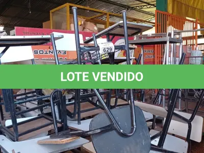 LOTE 629 - 12 CADEIRAS ESCOLAR. (NO ESTADO) ATENÇÃO! FAZER A VISITAÇÃO ANTES DE ARREMATAR, NÃO SABEMOS SE FUNCIONA. LEILÃO NÃO TEM GARANTIA E NEM DEVOLUÇÃO, SUJEITO A POSSÍVEIS AVARIAS VISÍVEIS/OCULTAS E/OU AUSÊNCIA DE COMPONENTES.