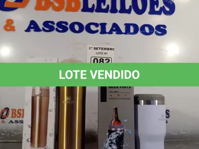 LOTE 082 - 01 GARRAFA TÉRMICA 500ML E 01 COPO DE CERVEJA 220ML. (NO ESTADO) ATENÇÃO! FAZER A VISITAÇÃO ANTES DE ARREMATAR, NÃO SABEMOS SE FUNCIONA. LEILÃO NÃO TEM GARANTIA E NEM DEVOLUÇÃO, SUJEITO A POSSÍVEIS AVARIAS VISÍVEIS/OCULTAS E/OU AUSÊNCIA DE COMPONENTES.