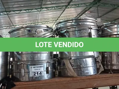 LOTE 214 - 01 LOTE COM VÁRIOS INSTRUMENTOS MUSICAIS COM AVARIAS. (NO ESTADO) ATENÇÃO! FAZER A VISITAÇÃO ANTES DE ARREMATAR, NÃO SABEMOS SE FUNCIONA. LEILÃO NÃO TEM GARANTIA E NEM DEVOLUÇÃO, SUJEITO A POSSÍVEIS AVARIAS VISÍVEIS/OCULTAS E/OU AUSÊNCIA DE COMPONENTES.