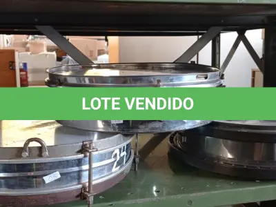 LOTE 161 - 03 INSTRUMENTOS MUSICAIS. (NO ESTADO) ATENÇÃO! FAZER A VISITAÇÃO ANTES DE ARREMATAR, NÃO SABEMOS SE FUNCIONA. LEILÃO NÃO TEM GARANTIA E NEM DEVOLUÇÃO, SUJEITO A POSSÍVEIS AVARIAS VISÍVEIS/OCULTAS E/OU AUSÊNCIA DE COMPONENTES.