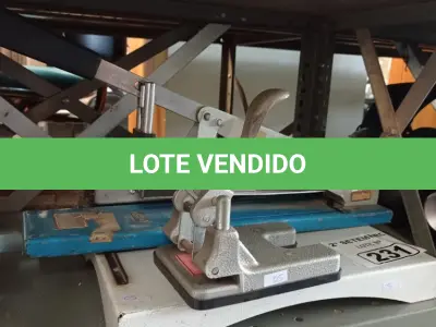 LOTE 231 - 02 PERFURADORES DE PAPEL E 01 GRAMPEADOR. (NO ESTADO) ATENÇÃO! FAZER A VISITAÇÃO ANTES DE ARREMATAR, NÃO SABEMOS SE FUNCIONA. LEILÃO NÃO TEM GARANTIA E NEM DEVOLUÇÃO, SUJEITO A POSSÍVEIS AVARIAS VISÍVEIS/OCULTAS E/OU AUSÊNCIA DE COMPONENTES.