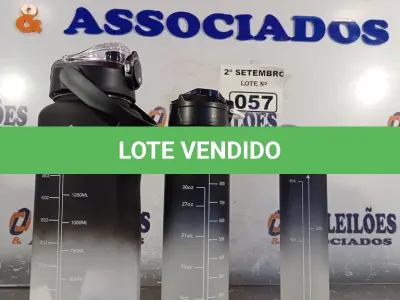 LOTE 057 - 01 KIT GARRAFA MOTIVACIONAL COM 03 PEÇAS. (NO ESTADO) ATENÇÃO! FAZER A VISITAÇÃO ANTES DE ARREMATAR, NÃO SABEMOS SE FUNCIONA. LEILÃO NÃO TEM GARANTIA E NEM DEVOLUÇÃO, SUJEITO A POSSÍVEIS AVARIAS VISÍVEIS/OCULTAS E/OU AUSÊNCIA DE COMPONENTES.