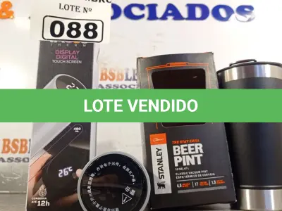 LOTE 088 - 01 COPO E 01 GARRAFA DIGITAL 500ML TÉRMICOS. (NO ESTADO) ATENÇÃO! FAZER A VISITAÇÃO ANTES DE ARREMATAR, NÃO SABEMOS SE FUNCIONA. LEILÃO NÃO TEM GARANTIA E NEM DEVOLUÇÃO, SUJEITO A POSSÍVEIS AVARIAS VISÍVEIS/OCULTAS E/OU AUSÊNCIA DE COMPONENTES.