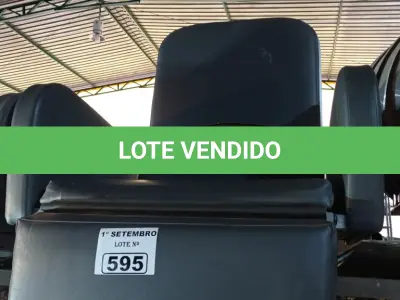 LOTE 595 - 01 POLTRONA PARA DESCANSO. (NO ESTADO) ATENÇÃO! FAZER A VISITAÇÃO ANTES DE ARREMATAR, NÃO SABEMOS SE FUNCIONA. LEILÃO NÃO TEM GARANTIA E NEM DEVOLUÇÃO, SUJEITO A POSSÍVEIS AVARIAS VISÍVEIS/OCULTAS E/OU AUSÊNCIA DE COMPONENTES.