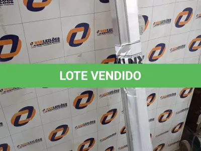 LOTE 596 - 01 LOTE COM VÁRIAS RÉGUAS EM ALUMÍNIO. (NO ESTADO) ATENÇÃO! FAZER A VISITAÇÃO ANTES DE ARREMATAR, NÃO SABEMOS SE FUNCIONA. LEILÃO NÃO TEM GARANTIA E NEM DEVOLUÇÃO, SUJEITO A POSSÍVEIS AVARIAS VISÍVEIS/OCULTAS E/OU AUSÊNCIA DE COMPONENTES.
