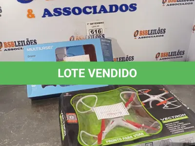 LOTE 616 - 01 DRONE E 01 QUADRICOPTERO COM AVARIAS. (NO ESTADO) ATENÇÃO! FAZER A VISITAÇÃO ANTES DE ARREMATAR, NÃO SABEMOS SE FUNCIONA. LEILÃO NÃO TEM GARANTIA E NEM DEVOLUÇÃO, SUJEITO A POSSÍVEIS AVARIAS VISÍVEIS/OCULTAS E/OU AUSÊNCIA DE COMPONENTES.