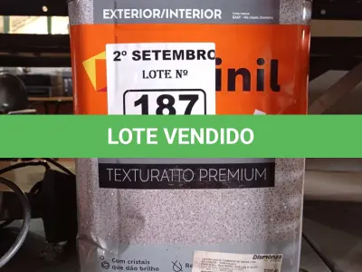LOTE 187 - 01 LATA DE TEXTURATTO EFEITO BRILHO SUVINIL. (NO ESTADO) ATENÇÃO! FAZER A VISITAÇÃO ANTES DE ARREMATAR, NÃO SABEMOS SE FUNCIONA. LEILÃO NÃO TEM GARANTIA E NEM DEVOLUÇÃO, SUJEITO A POSSÍVEIS AVARIAS VISÍVEIS/OCULTAS E/OU AUSÊNCIA DE COMPONENTES.