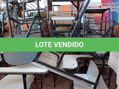 LOTE 629 - 12 CADEIRAS ESCOLAR. (NO ESTADO) ATENÇÃO! FAZER A VISITAÇÃO ANTES DE ARREMATAR, NÃO SABEMOS SE FUNCIONA. LEILÃO NÃO TEM GARANTIA E NEM DEVOLUÇÃO, SUJEITO A POSSÍVEIS AVARIAS VISÍVEIS/OCULTAS E/OU AUSÊNCIA DE COMPONENTES.