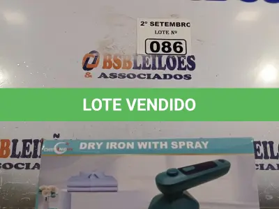 LOTE 086 - 01 FERRO A VAPOR PORTÁTIL. (NO ESTADO) ATENÇÃO! FAZER A VISITAÇÃO ANTES DE ARREMATAR, NÃO SABEMOS SE FUNCIONA. LEILÃO NÃO TEM GARANTIA E NEM DEVOLUÇÃO, SUJEITO A POSSÍVEIS AVARIAS VISÍVEIS/OCULTAS E/OU AUSÊNCIA DE COMPONENTES.