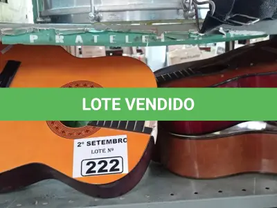 LOTE 222 - 03 VIOLÕES MARCAS E MODELOS DIVERSOS COM AVARIAS. (NO ESTADO) ATENÇÃO! FAZER A VISITAÇÃO ANTES DE ARREMATAR, NÃO SABEMOS SE FUNCIONA. LEILÃO NÃO TEM GARANTIA E NEM DEVOLUÇÃO, SUJEITO A POSSÍVEIS AVARIAS VISÍVEIS/OCULTAS E/OU AUSÊNCIA DE COMPONENTES.