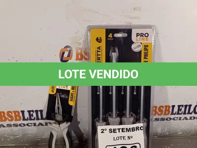 LOTE 106 - 01 CHAVES FENDA/PHILIPS 04 PEÇAS E 01 ALICATE DE BICO. (NO ESTADO) ATENÇÃO! FAZER A VISITAÇÃO ANTES DE ARREMATAR, NÃO SABEMOS SE FUNCIONA. LEILÃO NÃO TEM GARANTIA E NEM DEVOLUÇÃO, SUJEITO A POSSÍVEIS AVARIAS VISÍVEIS/OCULTAS E/OU AUSÊNCIA DE COMPONENTES.
