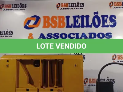 LOTE 022 - 01 TOCA-DISCOS E 01 COMPRESSOR DE AR PORTÁTIL. (NO ESTADO) ATENÇÃO! FAZER A VISITAÇÃO ANTES DE ARREMATAR, NÃO SABEMOS SE FUNCIONA. LEILÃO NÃO TEM GARANTIA E NEM DEVOLUÇÃO, SUJEITO A POSSÍVEIS AVARIAS VISÍVEIS/OCULTAS E/OU AUSÊNCIA DE COMPONENTES.
