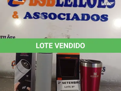LOTE 073 - 01 COPO E 01 GARRAFA DIGITAL 500ML TÉRMICOS. (NO ESTADO) ATENÇÃO! FAZER A VISITAÇÃO ANTES DE ARREMATAR, NÃO SABEMOS SE FUNCIONA. LEILÃO NÃO TEM GARANTIA E NEM DEVOLUÇÃO, SUJEITO A POSSÍVEIS AVARIAS VISÍVEIS/OCULTAS E/OU AUSÊNCIA DE COMPONENTES.