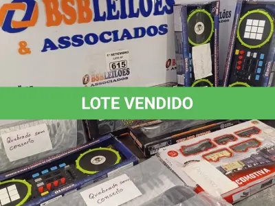 LOTE 615 - 01 LOTE COM VÁRIOS TECLADOS DE BRINQUEDO. (NO ESTADO) ATENÇÃO! FAZER A VISITAÇÃO ANTES DE ARREMATAR, NÃO SABEMOS SE FUNCIONA. LEILÃO NÃO TEM GARANTIA E NEM DEVOLUÇÃO, SUJEITO A POSSÍVEIS AVARIAS VISÍVEIS/OCULTAS E/OU AUSÊNCIA DE COMPONENTES.