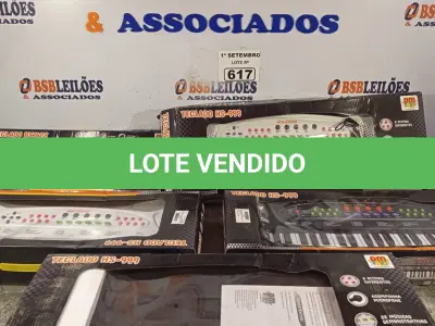 LOTE 617 - 01 LOTE COM VÁRIOS TECLADOS DE BRINQUEDO. (NO ESTADO) ATENÇÃO! FAZER A VISITAÇÃO ANTES DE ARREMATAR, NÃO SABEMOS SE FUNCIONA. LEILÃO NÃO TEM GARANTIA E NEM DEVOLUÇÃO, SUJEITO A POSSÍVEIS AVARIAS VISÍVEIS/OCULTAS E/OU AUSÊNCIA DE COMPONENTES.