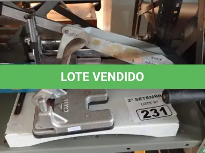 LOTE 231 - 02 PERFURADORES DE PAPEL E 01 GRAMPEADOR. (NO ESTADO) ATENÇÃO! FAZER A VISITAÇÃO ANTES DE ARREMATAR, NÃO SABEMOS SE FUNCIONA. LEILÃO NÃO TEM GARANTIA E NEM DEVOLUÇÃO, SUJEITO A POSSÍVEIS AVARIAS VISÍVEIS/OCULTAS E/OU AUSÊNCIA DE COMPONENTES.