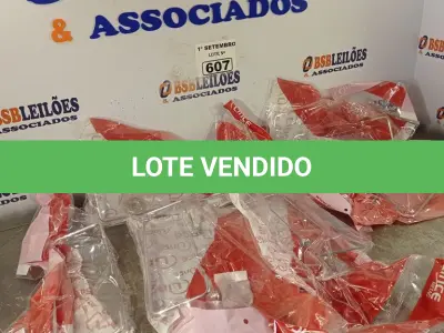 LOTE 607 - 06 PRATELEIRAS PORTAS SHAMPOO. (NO ESTADO) ATENÇÃO! FAZER A VISITAÇÃO ANTES DE ARREMATAR, NÃO SABEMOS SE FUNCIONA. LEILÃO NÃO TEM GARANTIA E NEM DEVOLUÇÃO, SUJEITO A POSSÍVEIS AVARIAS VISÍVEIS/OCULTAS E/OU AUSÊNCIA DE COMPONENTES.