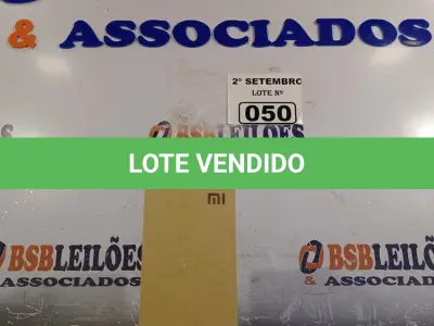 LOTE 050 - 01 CELULAR REDMI. (NO ESTADO) ATENÇÃO! FAZER A VISITAÇÃO ANTES DE ARREMATAR, NÃO SABEMOS SE FUNCIONA. LEILÃO NÃO TEM GARANTIA E NEM DEVOLUÇÃO, SUJEITO A POSSÍVEIS AVARIAS VISÍVEIS/OCULTAS E/OU AUSÊNCIA DE COMPONENTES.