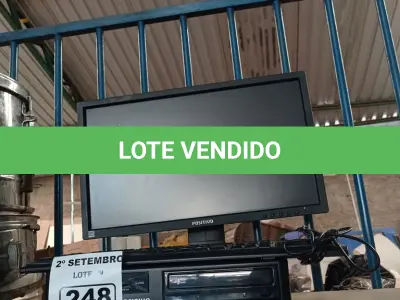 LOTE 248 - 01 CPU, 01 MONITOR E 01 TECLADO. (NO ESTADO) ATENÇÃO! FAZER A VISITAÇÃO ANTES DE ARREMATAR, NÃO SABEMOS SE FUNCIONA. LEILÃO NÃO TEM GARANTIA E NEM DEVOLUÇÃO, SUJEITO A POSSÍVEIS AVARIAS VISÍVEIS/OCULTAS E/OU AUSÊNCIA DE COMPONENTES.