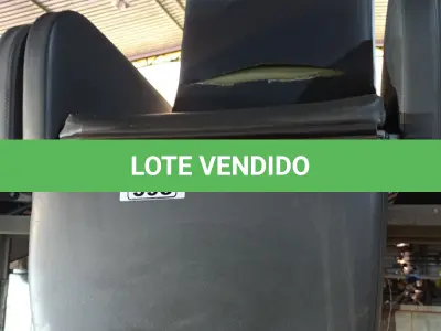 LOTE 595 - 01 POLTRONA PARA DESCANSO. (NO ESTADO) ATENÇÃO! FAZER A VISITAÇÃO ANTES DE ARREMATAR, NÃO SABEMOS SE FUNCIONA. LEILÃO NÃO TEM GARANTIA E NEM DEVOLUÇÃO, SUJEITO A POSSÍVEIS AVARIAS VISÍVEIS/OCULTAS E/OU AUSÊNCIA DE COMPONENTES.