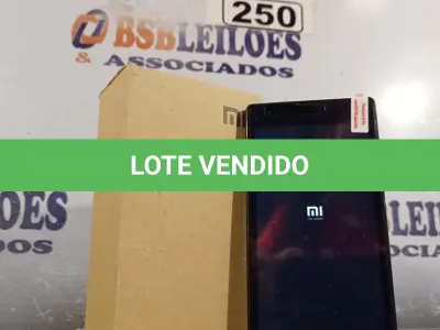 LOTE 250 - 01 CELULAR REDMI. (NO ESTADO) ATENÇÃO! FAZER A VISITAÇÃO ANTES DE ARREMATAR, NÃO SABEMOS SE FUNCIONA. LEILÃO NÃO TEM GARANTIA E NEM DEVOLUÇÃO, SUJEITO A POSSÍVEIS AVARIAS VISÍVEIS/OCULTAS E/OU AUSÊNCIA DE COMPONENTES.