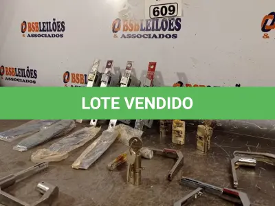 LOTE 609 - 01 LOTE COM VÁRIAS FECHADURAS MARCAS E MODELOS DIVERSOS. (NO ESTADO) ATENÇÃO! FAZER A VISITAÇÃO ANTES DE ARREMATAR, NÃO SABEMOS SE FUNCIONA. LEILÃO NÃO TEM GARANTIA E NEM DEVOLUÇÃO, SUJEITO A POSSÍVEIS AVARIAS VISÍVEIS/OCULTAS E/OU AUSÊNCIA DE COMPONENTES.