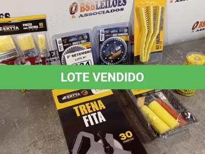 LOTE 034 - 01 TRENA 30METROS, ESCOVA DE AÇO, PINCEIS, KIT PINTURA, 02 DISCOS E 01 KIT BROCA. (NO ESTADO) ATENÇÃO! FAZER A VISITAÇÃO ANTES DE ARREMATAR, NÃO SABEMOS SE FUNCIONA. LEILÃO NÃO TEM GARANTIA E NEM DEVOLUÇÃO, SUJEITO A POSSÍVEIS AVARIAS VISÍVEIS/OCULTAS E/OU AUSÊNCIA DE COMPONENTES.