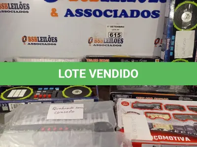 LOTE 615 - 01 LOTE COM VÁRIOS TECLADOS DE BRINQUEDO. (NO ESTADO) ATENÇÃO! FAZER A VISITAÇÃO ANTES DE ARREMATAR, NÃO SABEMOS SE FUNCIONA. LEILÃO NÃO TEM GARANTIA E NEM DEVOLUÇÃO, SUJEITO A POSSÍVEIS AVARIAS VISÍVEIS/OCULTAS E/OU AUSÊNCIA DE COMPONENTES.