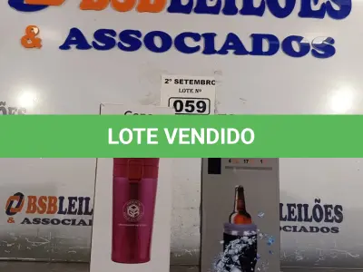 LOTE 059 - 01 COPO ISOTÉRMICO E 01 COPO DE CERVEJA. (NO ESTADO) ATENÇÃO! FAZER A VISITAÇÃO ANTES DE ARREMATAR, NÃO SABEMOS SE FUNCIONA. LEILÃO NÃO TEM GARANTIA E NEM DEVOLUÇÃO, SUJEITO A POSSÍVEIS AVARIAS VISÍVEIS/OCULTAS E/OU AUSÊNCIA DE COMPONENTES.