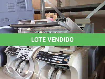 LOTE 206 - 07 CONTADORAS DE CÉDULAS E 01 APARELHO DE TV/RADIO ANTIGO. (NO ESTADO) ATENÇÃO! FAZER A VISITAÇÃO ANTES DE ARREMATAR, NÃO SABEMOS SE FUNCIONA. LEILÃO NÃO TEM GARANTIA E NEM DEVOLUÇÃO, SUJEITO A POSSÍVEIS AVARIAS VISÍVEIS/OCULTAS E/OU AUSÊNCIA DE COMPONENTES.