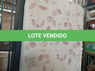 LOTE 247 - 01 CAMA BOX DE SOLTEIRO. (NO ESTADO) ATENÇÃO! FAZER A VISITAÇÃO ANTES DE ARREMATAR, NÃO SABEMOS SE FUNCIONA. LEILÃO NÃO TEM GARANTIA E NEM DEVOLUÇÃO, SUJEITO A POSSÍVEIS AVARIAS VISÍVEIS/OCULTAS E/OU AUSÊNCIA DE COMPONENTES.