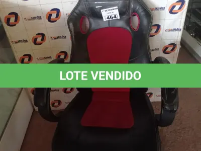 LOTE 464 - 01 CADEIRA GAMER. (NO ESTADO) ATENÇÃO! FAZER A VISITAÇÃO ANTES DE ARREMATAR, NÃO SABEMOS SE FUNCIONA. LEILÃO NÃO TEM GARANTIA E NEM DEVOLUÇÃO, SUJEITO A POSSÍVEIS AVARIAS VISÍVEIS/OCULTAS E/OU AUSÊNCIA DE COMPONENTES.