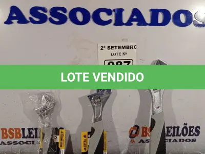 LOTE 087 - 01 KIT CHAVE INGLESA. (NO ESTADO) ATENÇÃO! FAZER A VISITAÇÃO ANTES DE ARREMATAR, NÃO SABEMOS SE FUNCIONA. LEILÃO NÃO TEM GARANTIA E NEM DEVOLUÇÃO, SUJEITO A POSSÍVEIS AVARIAS VISÍVEIS/OCULTAS E/OU AUSÊNCIA DE COMPONENTES.